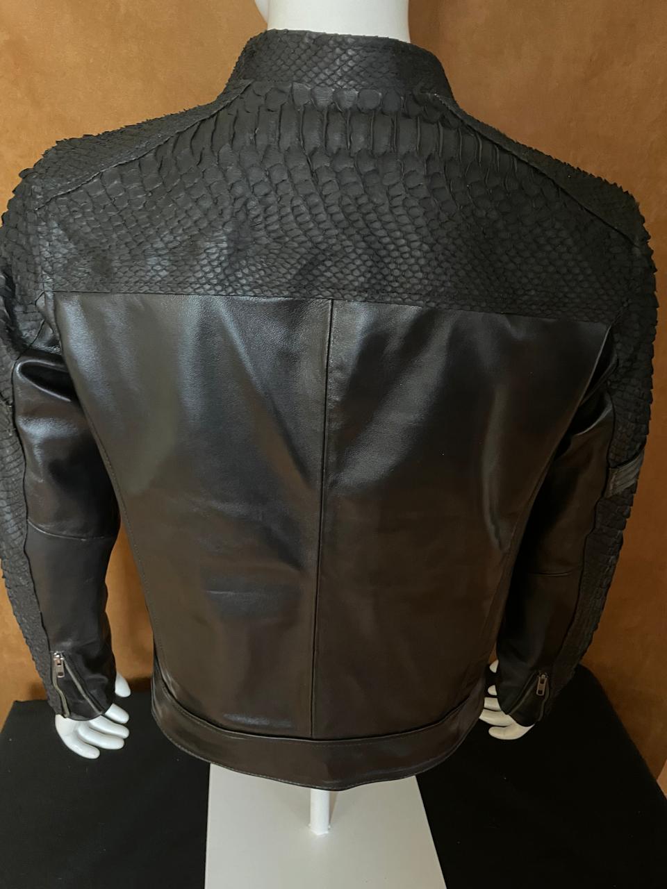 BLACK LEATHER PHYTON